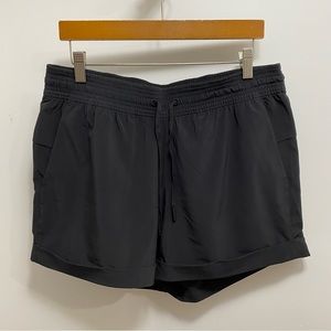 Lululemon Spring Break Away Short